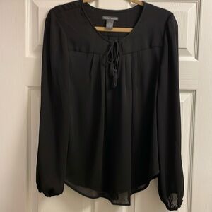 Chelsea & Theodore Black Blouse Small